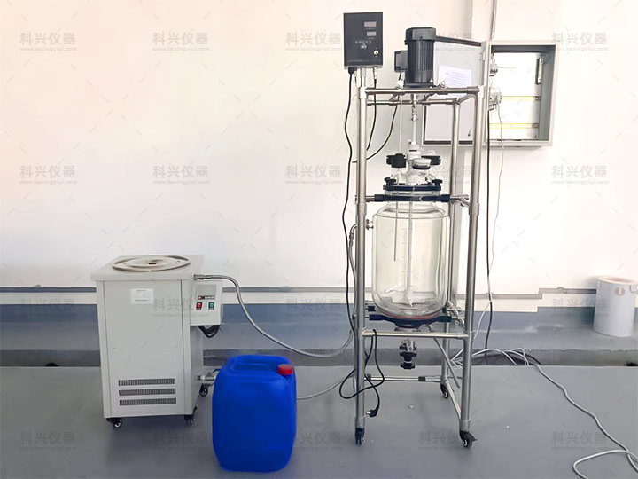 上?？婆d儀器與華東理工大學(xué)某公司合作