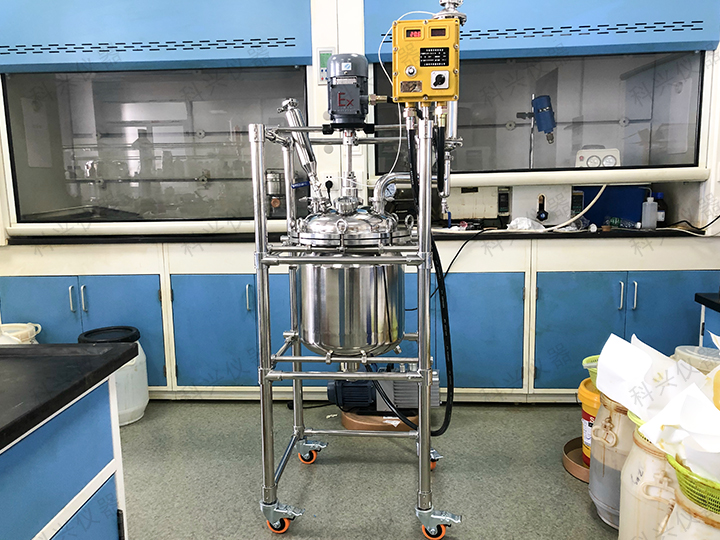 上?？婆d儀器與上海某實業(yè)公司合同不銹鋼反應釜